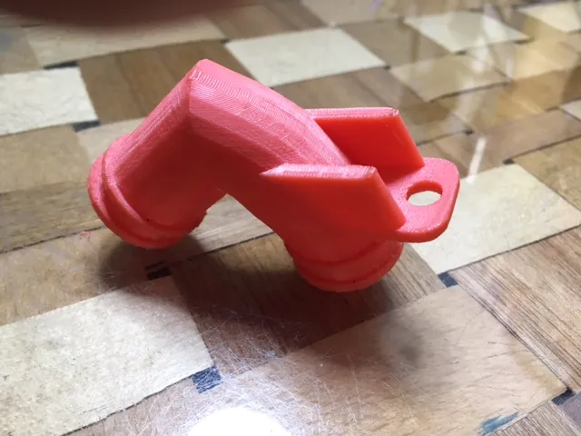 Pièce imprimée en 3D après retrait des supports